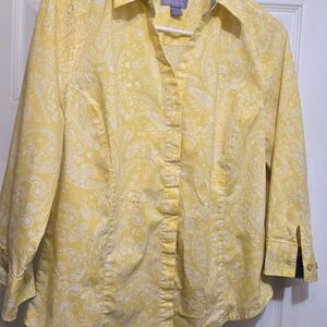 Laura Scott Yellow and White Paisley Button-Up Blouse
